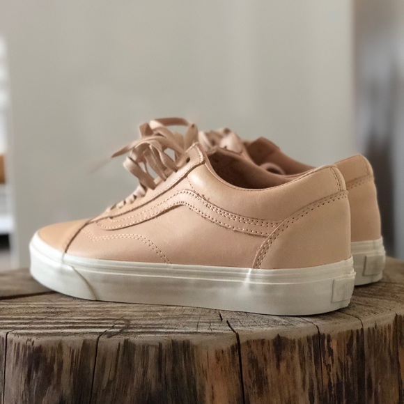 Barely worn Vans Veggie tan old skool sneakers - Picture 3 of 3